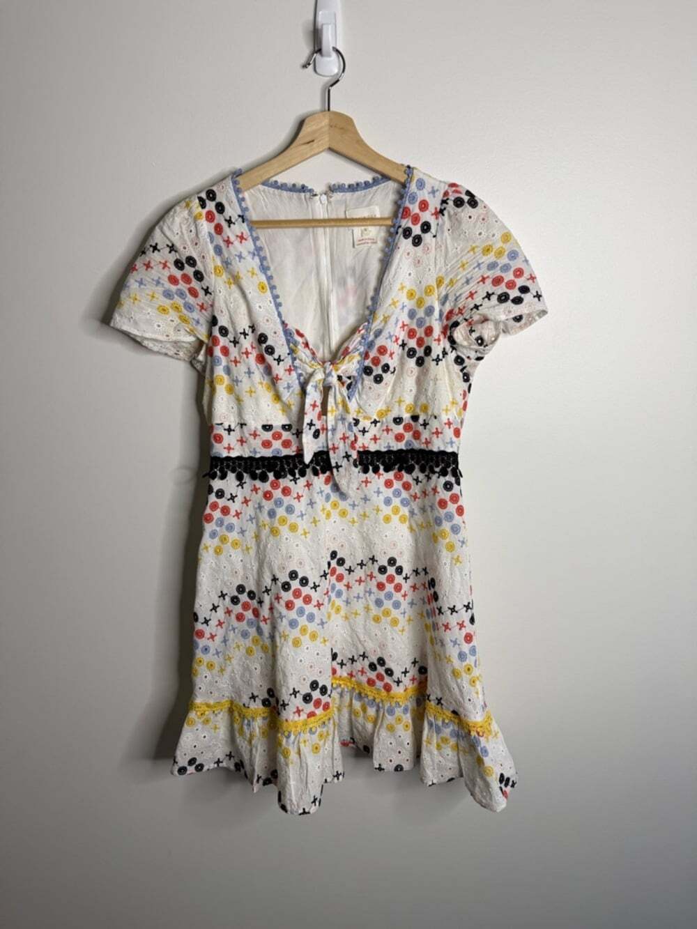 foxiedox White Eyelet Mini Dress with Multicolor Dot & Star print size medium
